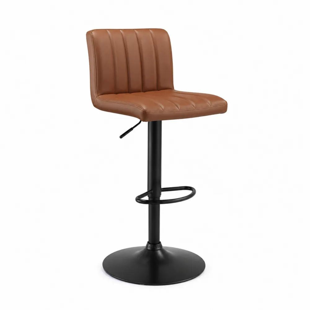Tabouret de bar réglable et pivotant en similicuir PU cognac et acier noir, 45 × 48 × 84-105 cm